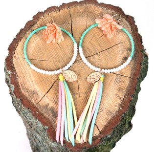 Boucles d'oreilles colorées style Ibiza (1 pce)