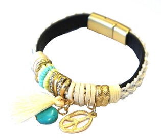 Bracelet Ibiza Crème avec Pompon & Breloque Peace (1 pc)