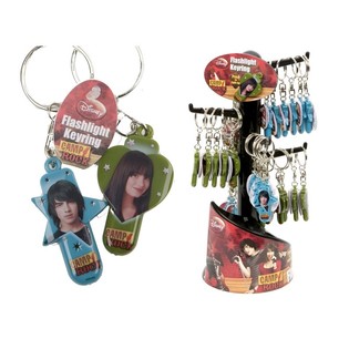 PORTE-CLÉS LUMINEUX CAMP ROCK SUR PRÉSENTOIR (36 pièces)
