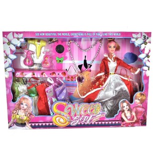Grand coffret de poupée avec accessoires divers